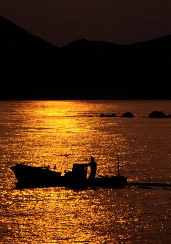 ���˓��C�̗[��