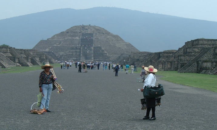 ���҂̓��̕�����